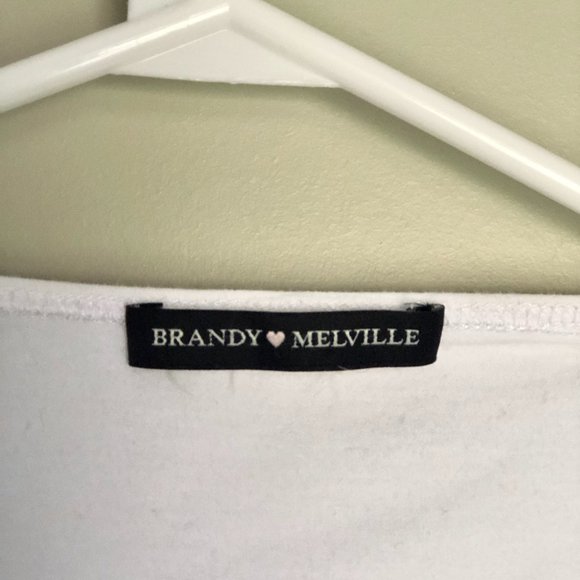 Brandy Melville Rae Wrap Short Sleeve White - Picture 4 of 4